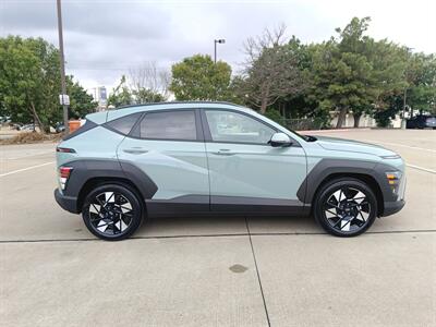 2024 Hyundai KONA SEL   - Photo 8 - Dallas, TX 75252