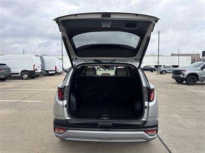 2025 Hyundai TUCSON SEL   - Photo 15 - Dallas, TX 75252