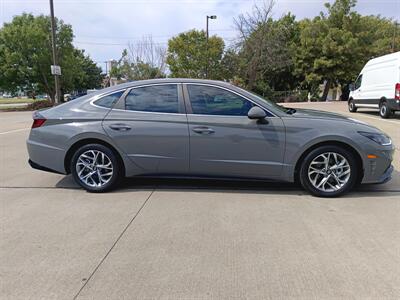 2020 Hyundai SONATA SEL   - Photo 8 - Dallas, TX 75252