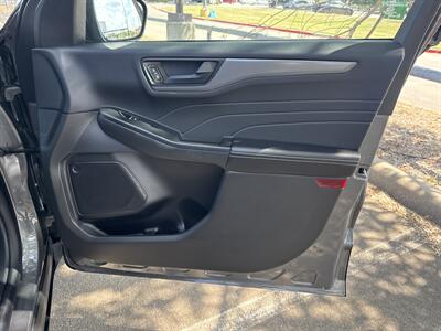 2025 Ford Escape Active   - Photo 14 - Dallas, TX 75252