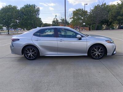 2023 Toyota Camry SE   - Photo 8 - Dallas, TX 75252