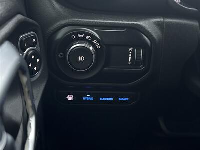 2023 Jeep Wrangler Sahara 4xe - Photo 32 - Dallas, TX 75252