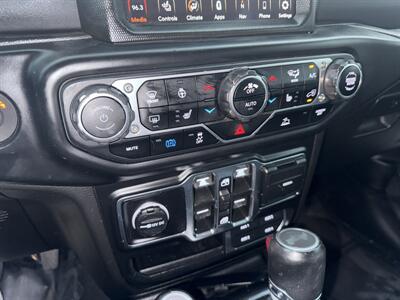 2023 Jeep Wrangler Sahara 4xe - Photo 29 - Dallas, TX 75252