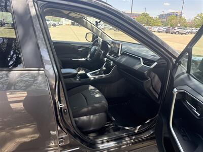 2024 Toyota RAV4 XLE   - Photo 17 - Dallas, TX 75252