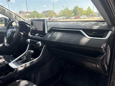 2024 Toyota RAV4 XLE   - Photo 19 - Dallas, TX 75252
