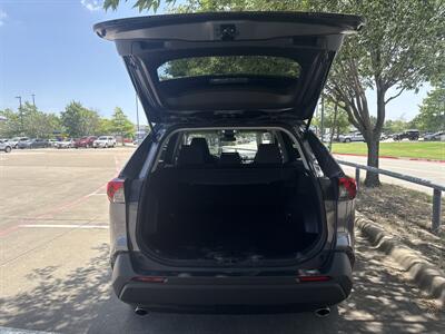 2024 Toyota RAV4 XLE   - Photo 14 - Dallas, TX 75252