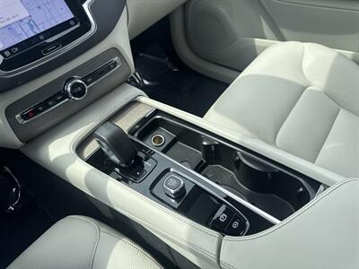 2023 Volvo XC90 B5 Plus Bright Theme   - Photo 29 - Dallas, TX 75252