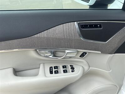 2023 Volvo XC90 B5 Plus Bright Theme   - Photo 11 - Dallas, TX 75252