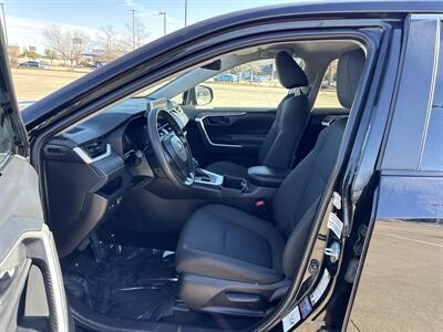 2024 Toyota RAV4 LE   - Photo 16 - Dallas, TX 75252