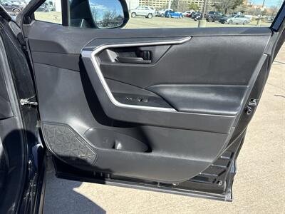 2024 Toyota RAV4 LE   - Photo 13 - Dallas, TX 75252