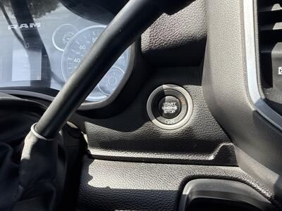 2024 RAM 3500 Big Horn   - Photo 29 - Dallas, TX 75252