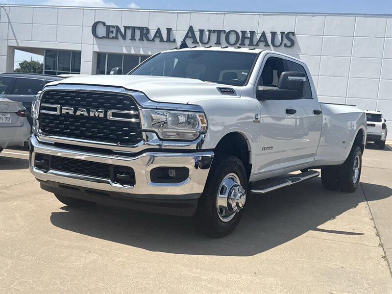 2024 RAM 3500 Big Horn   - Photo 1 - Dallas, TX 75252