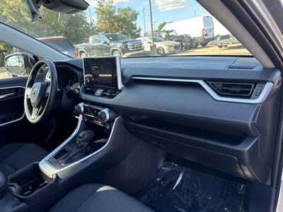 2024 Toyota RAV4 XLE - Photo 23 - Dallas, TX 75252