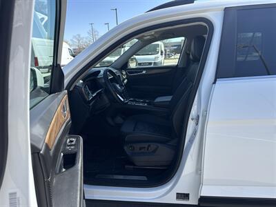 2025 Volkswagen Atlas SE   - Photo 18 - Dallas, TX 75252