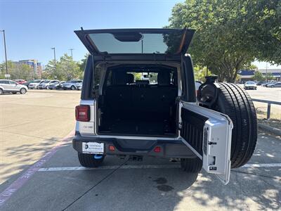 2023 Jeep Wrangler Sahara 4xe   - Photo 15 - Dallas, TX 75252