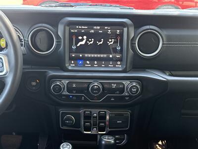 2023 Jeep Wrangler Sahara 4xe   - Photo 25 - Dallas, TX 75252