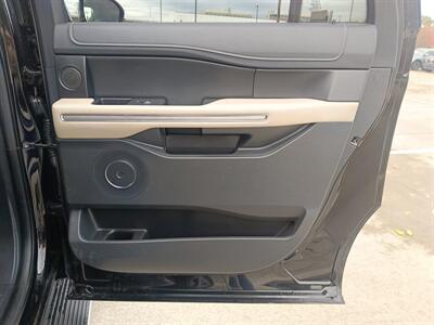 2023 Ford Expedition MAX Limited   - Photo 13 - Dallas, TX 75252