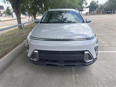2025 Hyundai KONA SEL   - Photo 2 - Dallas, TX 75252
