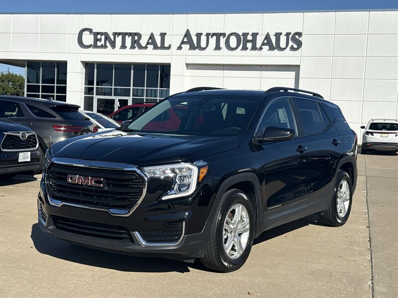 2023 GMC Terrain SLE's photo