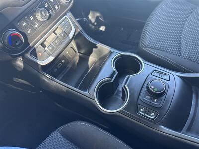 2023 GMC Terrain SLE   - Photo 29 - Dallas, TX 75252