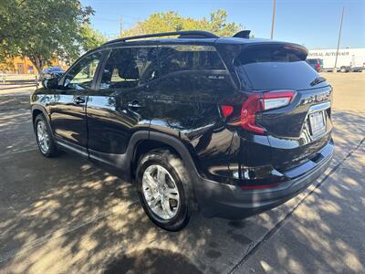 2023 GMC Terrain SLE   - Photo 5 - Dallas, TX 75252