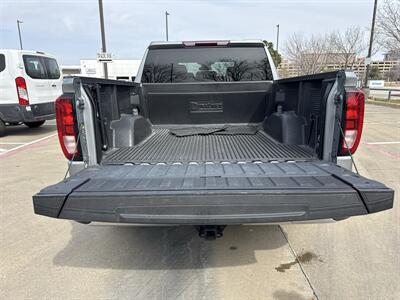 2024 GMC Sierra 1500 SLE   - Photo 16 - Dallas, TX 75252