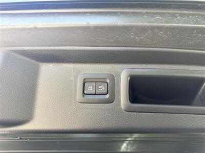 2025 Mazda CX-50 2.5 S Premium   - Photo 17 - Dallas, TX 75252