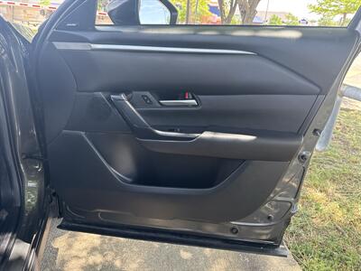 2025 Mazda CX-50 2.5 S Premium   - Photo 14 - Dallas, TX 75252