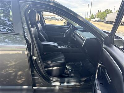 2025 Mazda CX-50 2.5 S Premium   - Photo 23 - Dallas, TX 75252