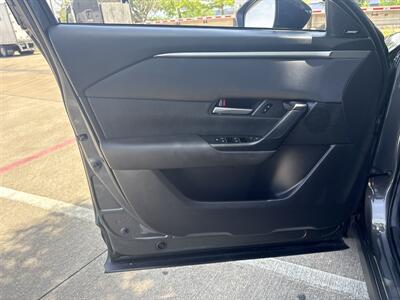 2025 Mazda CX-50 2.5 S Premium   - Photo 10 - Dallas, TX 75252