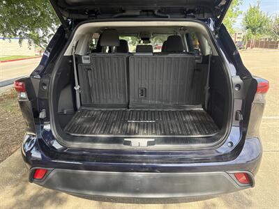 2023 Toyota Highlander LE   - Photo 15 - Dallas, TX 75252