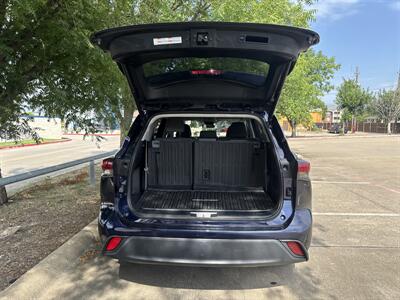 2023 Toyota Highlander LE   - Photo 14 - Dallas, TX 75252
