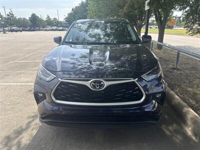 2023 Toyota Highlander LE   - Photo 2 - Dallas, TX 75252