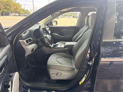 2023 Toyota Highlander LE   - Photo 17 - Dallas, TX 75252