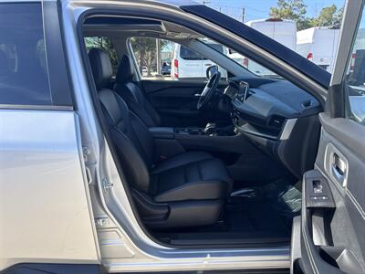 2025 Nissan Rogue SV   - Photo 20 - Dallas, TX 75252