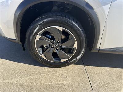 2025 Nissan Rogue SV   - Photo 40 - Dallas, TX 75252