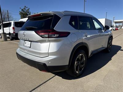 2025 Nissan Rogue SV   - Photo 7 - Dallas, TX 75252