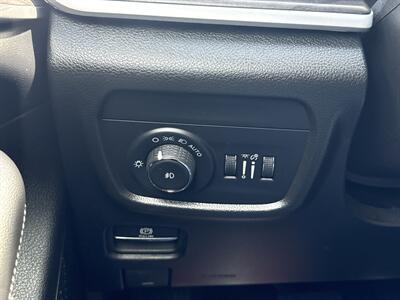 2024 Jeep Grand Cherokee L Limited   - Photo 30 - Dallas, TX 75252