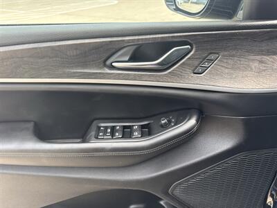 2024 Jeep Grand Cherokee L Limited   - Photo 11 - Dallas, TX 75252