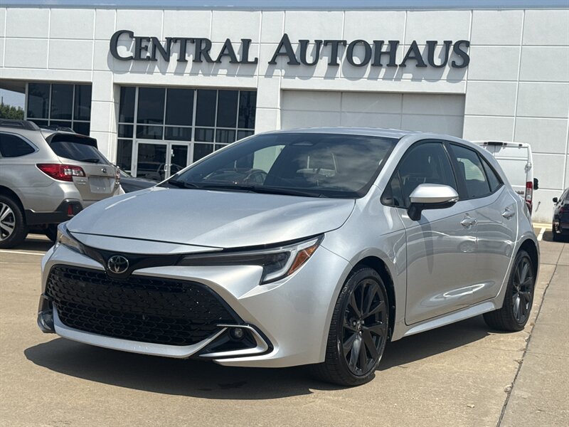 2023 Toyota Corolla Hatchback XSE  