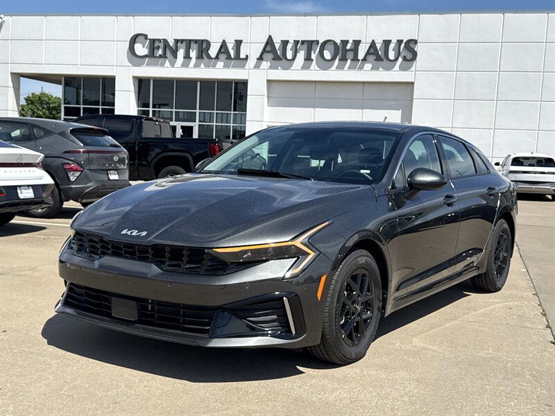 2026 Kia K5 LXS   - Photo 1 - Dallas, TX 75252