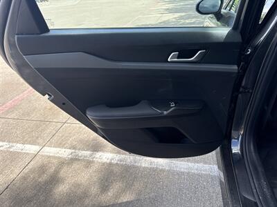 2026 Kia K5 LXS   - Photo 11 - Dallas, TX 75252