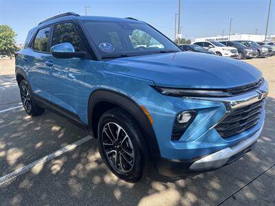 2025 Chevrolet Trailblazer LT   - Photo 9 - Dallas, TX 75252