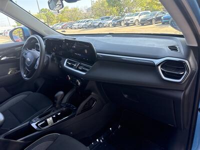 2025 Chevrolet Trailblazer LT   - Photo 20 - Dallas, TX 75252