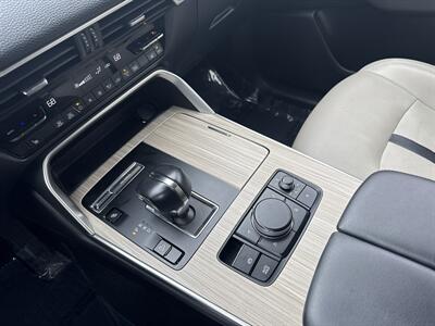 2024 Mazda CX-90 Plug-in Hybrid Premium   - Photo 36 - Dallas, TX 75252