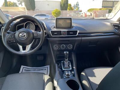 2015 Mazda Mazda3 i Touring   - Photo 11 - Pleasanton, CA 94566