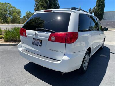 2009 Toyota Sienna LE 8-Passenger   - Photo 4 - Pleasanton, CA 94566