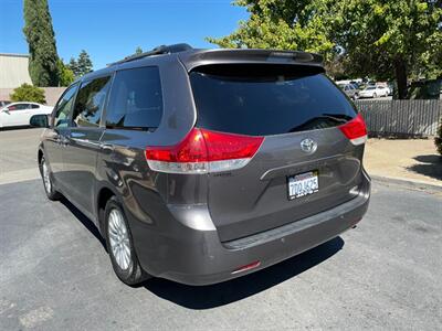 2014 Toyota Sienna XLE 8-Passenger   - Photo 3 - Pleasanton, CA 94566