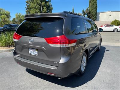 2014 Toyota Sienna XLE 8-Passenger   - Photo 4 - Pleasanton, CA 94566
