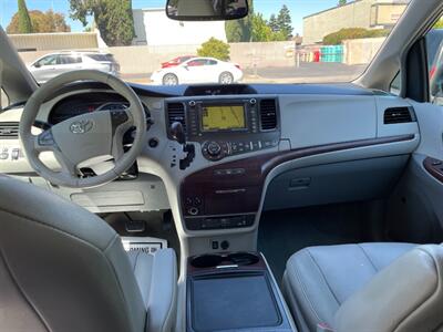 2014 Toyota Sienna XLE 8-Passenger   - Photo 11 - Pleasanton, CA 94566